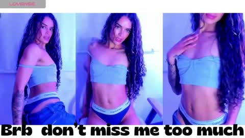 lili_evanss online show from September 29, 11:15 am