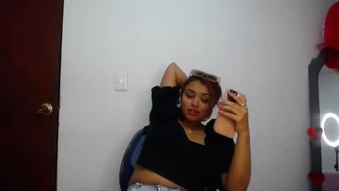 lili Matheus69 online show from February 18, 4:15 am