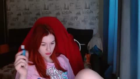 liliawoolf online show from February 24, 5:41 am