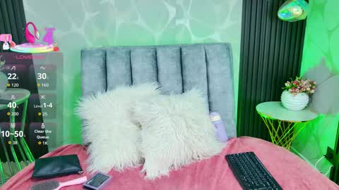 Lili online show from January 8, 11:25 am