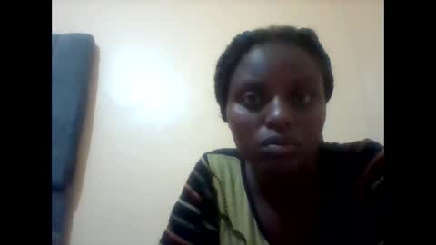 liligal online show from May 19, 7:21 pm