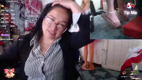 Laura lopez online show from December 16, 2:38 pm
