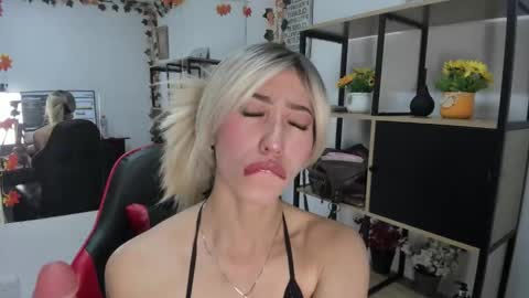 lilith cooper20 online show from October 2, 10:59 pm