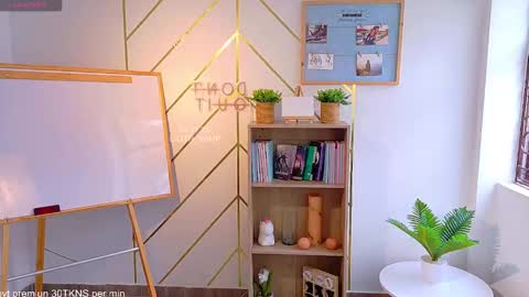 LILITH 200 LIKES  online show from November 24, 8:55 pm