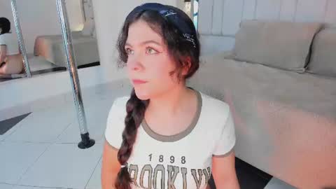 Welcome to Lilith room online show from June 12, 5:15 am