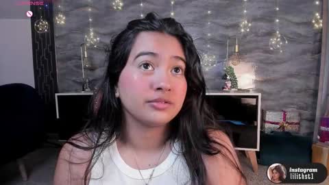 lilithcb_ online show from January 6, 8:45 pm