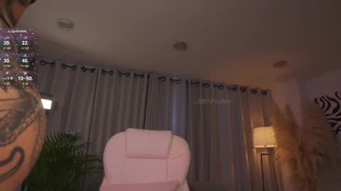 Lili  online show from October 23, 9:10 pm