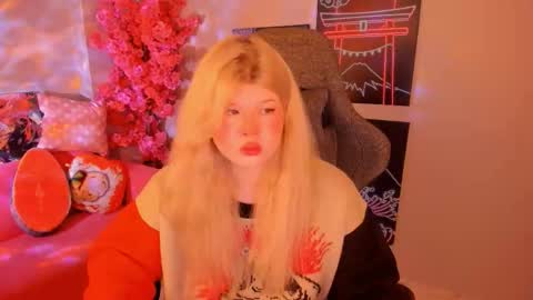 LilithNelson online show from October 11, 6:32 pm