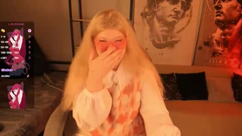 LilithNelson online show from September 15, 9:11 pm