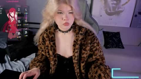 LilithNelson online show from September 10, 6:41 pm