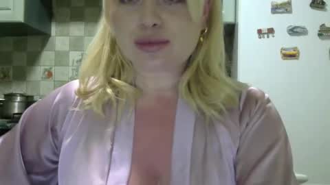 liliya133244 online show from May 24, 8:41 pm