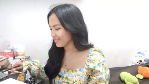 LiliyanaS online show from April 11, 6:30 am