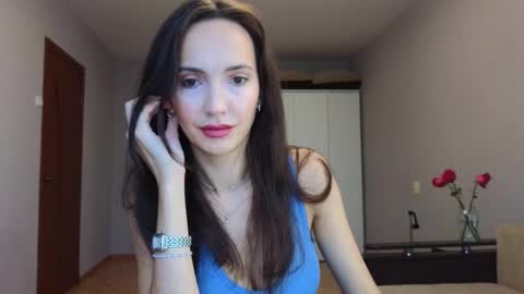 Lillian online show from October 13, 8:17 am