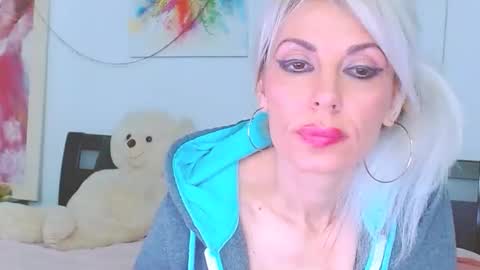 Lara online show from February 24, 3:16 am