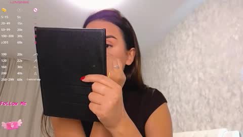 Lara Angel online show from November 11, 4:19 am