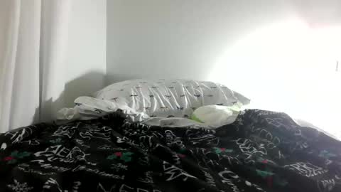 Lilly online show from December 21, 4:06 am