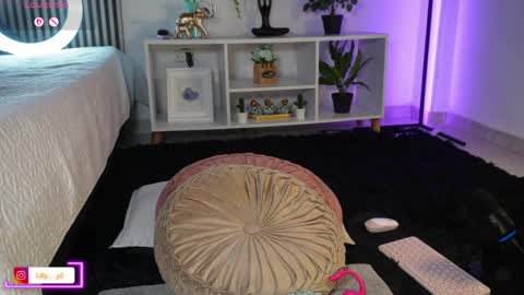 Sofia online show from April 10, 1:17 pm