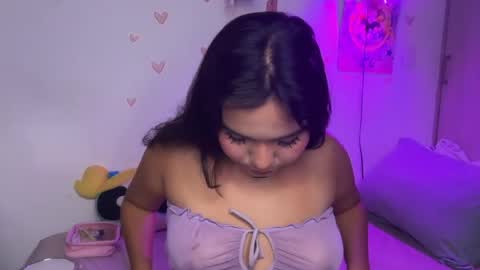 Lilly  online show from May 4, 2:26 am