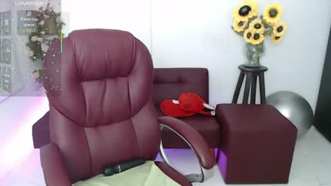 Lilly online show from April 19, 2:17 pm