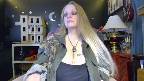 Lillyth Eden online show from January 24, 12:42 am