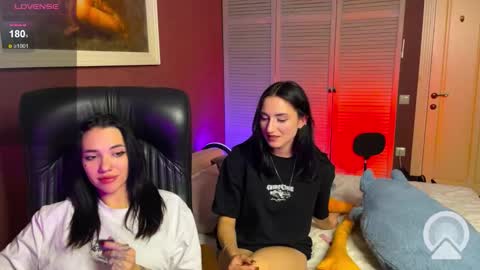 Kris Lilo online show from November 20, 5:36 pm