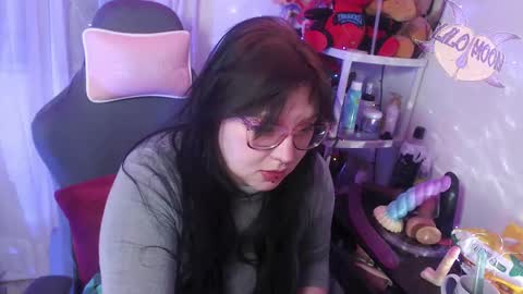 Lilo  online show from March 11, 4:08 am