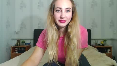 lilu_cute25 online show from October 29, 10:12 pm