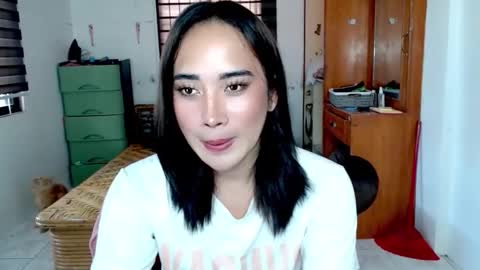 Lily Darling online show from November 25, 2:25 am