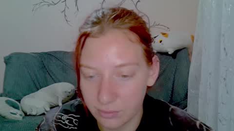 lily_ember online show from March 18, 9:09 pm