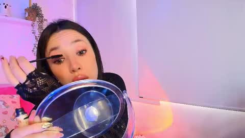 just lily online show from November 18, 9:38 pm