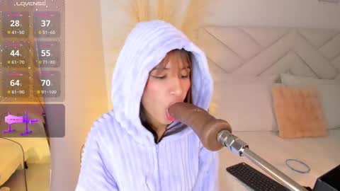   online show from February 11, 6:01 pm