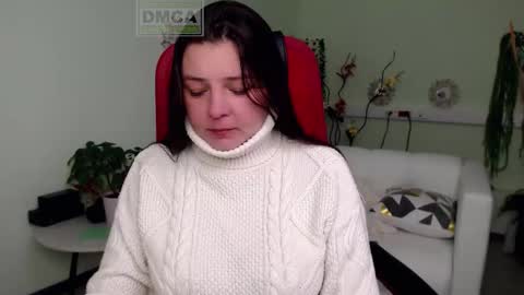 Lily online show from October 28, 7:14 am