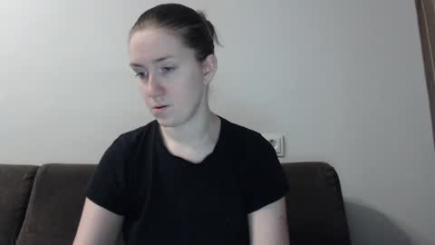 lily_love_x online show from February 8, 2:58 am
