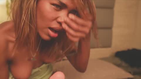 Lily Miiller online show from February 20, 6:26 am