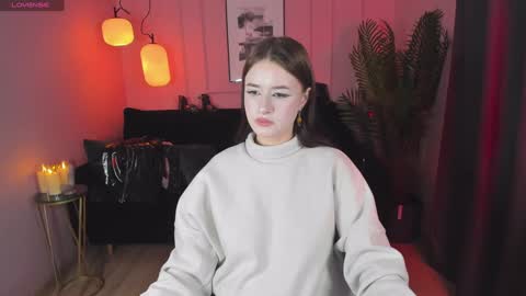 Lily online show from December 20, 2:05 pm