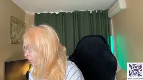 Lily Spark online show from June 29, 1:34 am