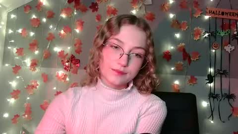 small lily online show from October 24, 5:20 pm