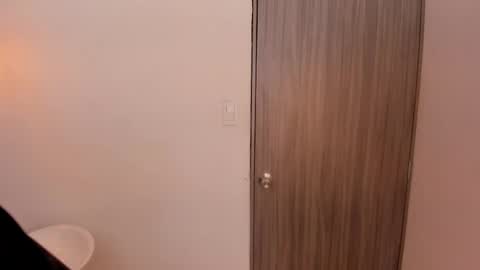 lilyh_zulu online show from November 27, 5:54 am