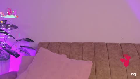 Lily  online show from September 18, 9:30 am