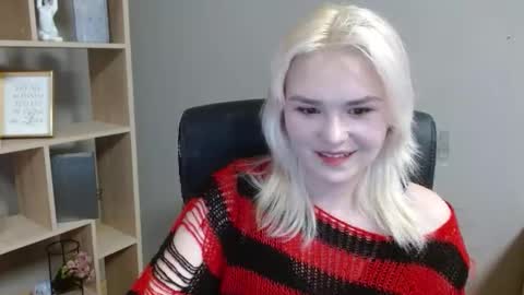 Lily online show from February 10, 3:04 pm