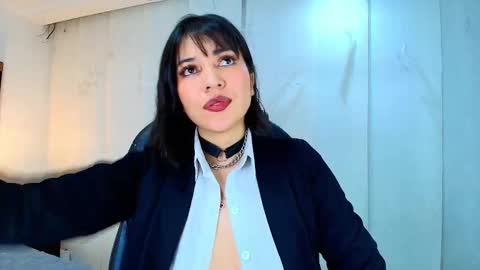  Lina Bedoya  online show from March 11, 12:20 pm