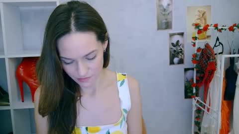 Lina online show from January 10, 9:14 am