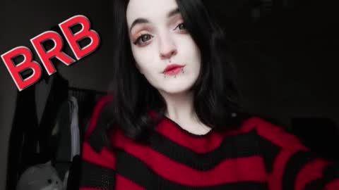 Lina 3  1715622743 online show from December 22, 9:23 am