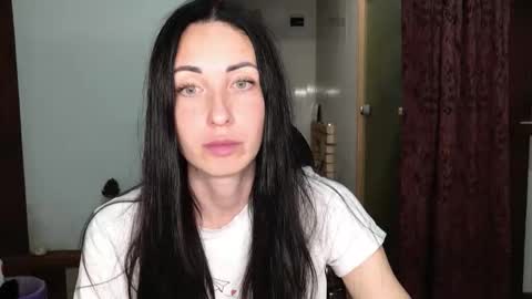 LinaLivee online show from September 20, 6:50 pm