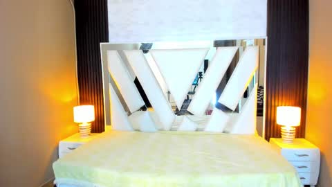  Linda  online show from November 29, 6:56 pm