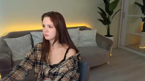 linda__robertz online show from September 27, 8:43 am