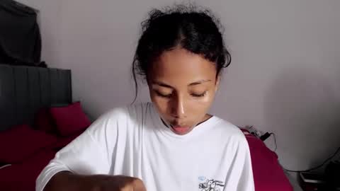 linda brown  online show from January 16, 2:40 am