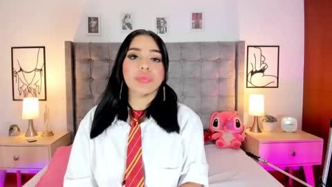 Linda Fosterr online show from January 7, 8:12 pm