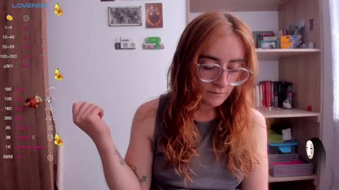 Giggles  online show from March 6, 3:24 pm