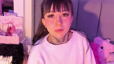 Lindaa maria  online show from January 8, 3:21 am